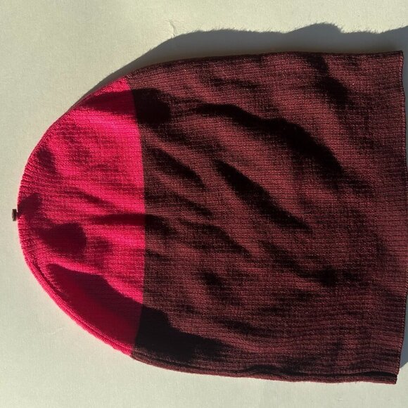 RARE Lululemon 2pack Merino Wool Bordeaux Purple Pink Beanie Hat NWOT - Picture 12 of 15